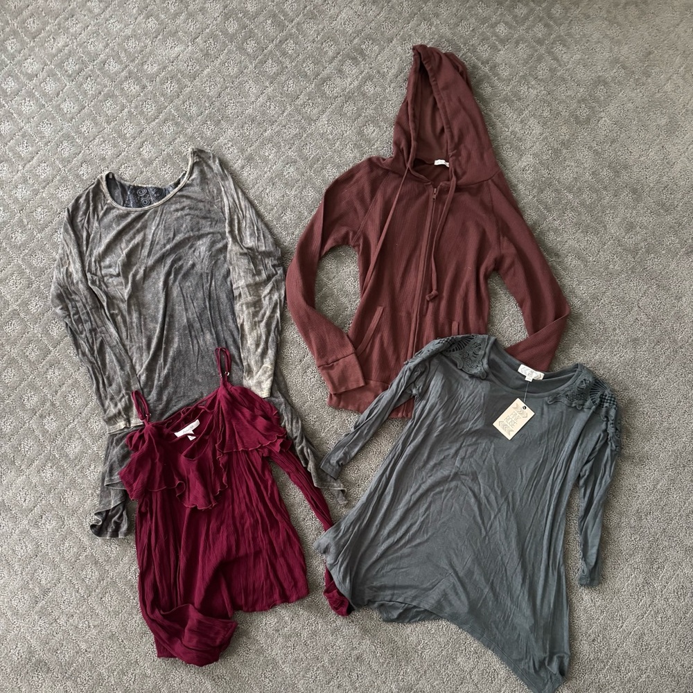 Stylish Women's Clothing Bundle NEW & Preowned waffle Zip up tunic tops